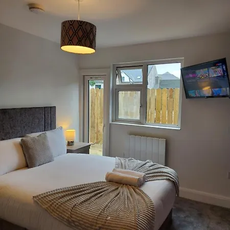 Eyre Square Lane Apartment *