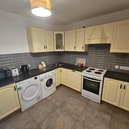 Eyre Square Lane Apartment *