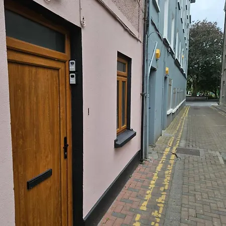 Apartment Eyre Square Lane